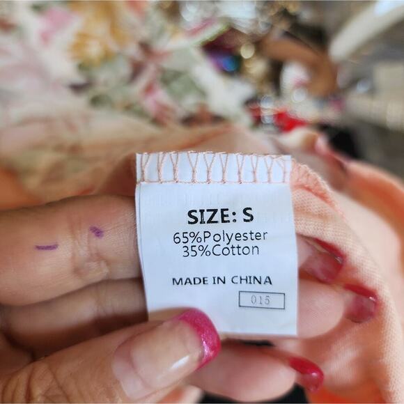 mBOUTIQUE NWOT PEACH FLORAL LAYERED CAP SLEEVE BLOUSE MULTIPLE SIZES - Picture 10 of 10